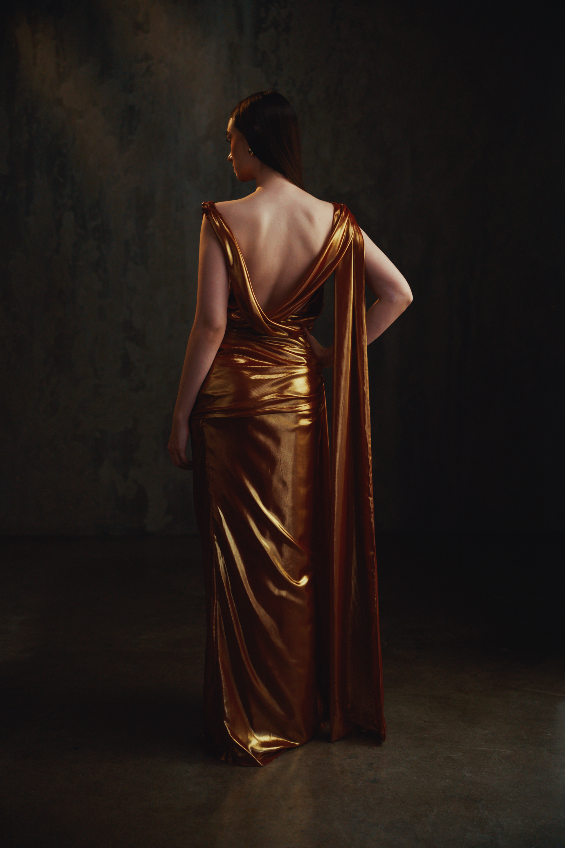 Golden Lamé Chiffon Maxi Gown – SENDOLI